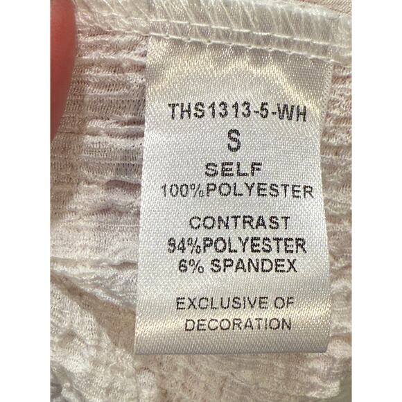 White Textured Top with Bright Puff Sleeves – THML Size S - Picture 5 of 8